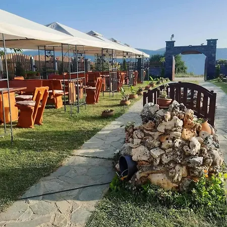 Bed & Breakfast осоговски бисер-калин камен